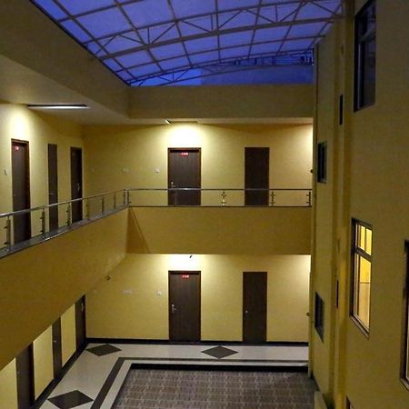 Hotel Varenya Inn Yavatmal Luaran gambar