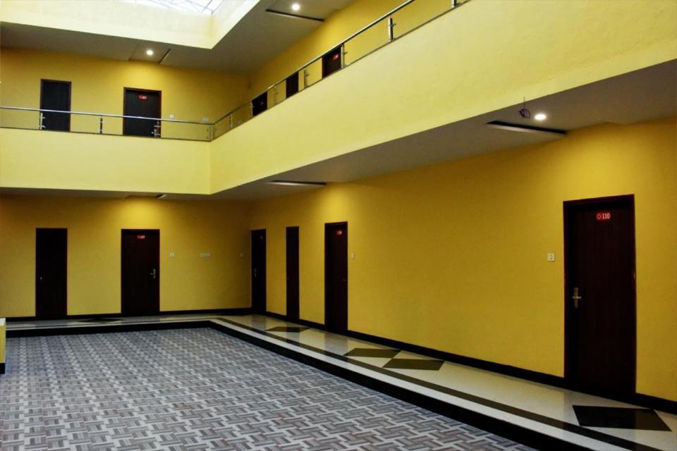 Hotel Varenya Inn Yavatmal Luaran gambar